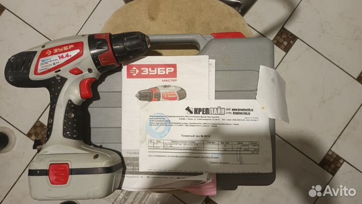 Шуруповерт зубр 14.4