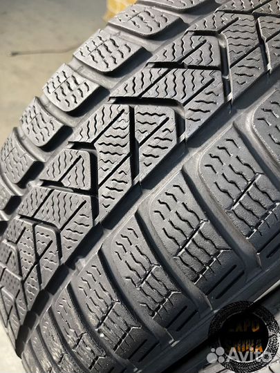 Pirelli Winter Sottozero 3 215/55 R17 98V