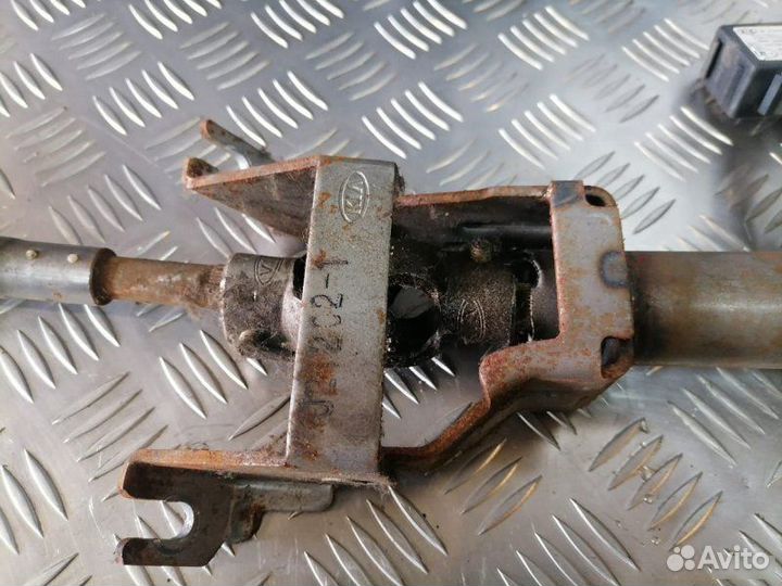 Рулевая колонка Kia Carens 2.0 2002-2006