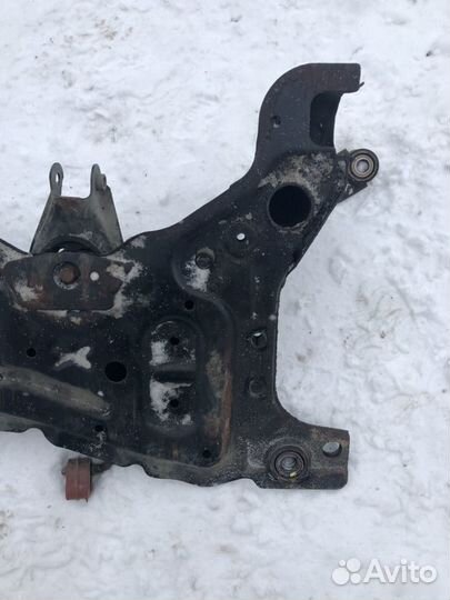 Подрамник передний Ford Focus 2