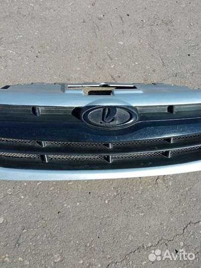 Решетка радиатора гранта