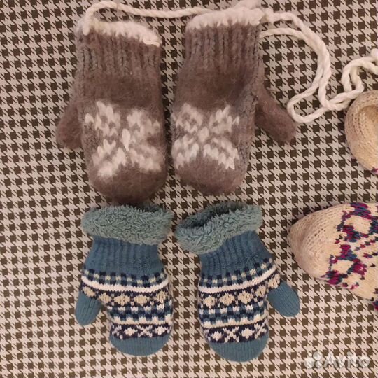 Варежки зимние 2 пары и носки на 1-3 годика