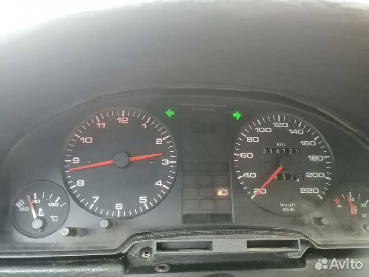 Панель приборов Audi 80 b3
