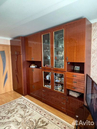 Стенка в гостиную