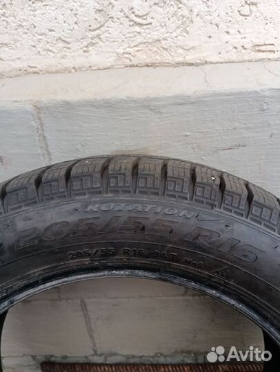 Pirelli Ice Zero 205/55 R16