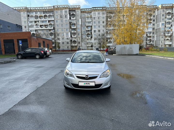 Opel Astra 1.6 МТ, 2011, 110 000 км