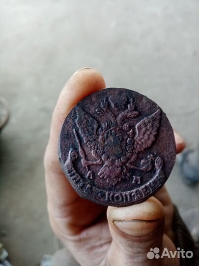 Продам старинные монеты