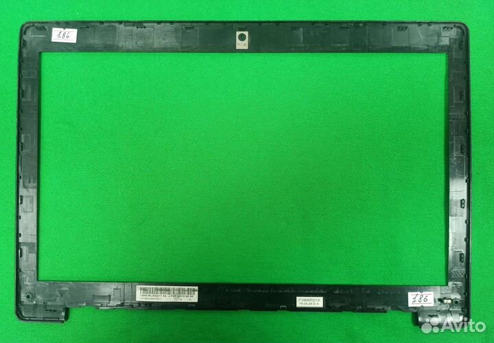 Рамка матрицы asus X553