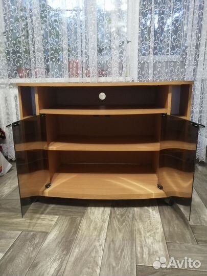 Тумба под телевизор