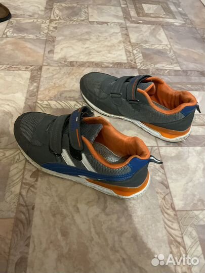 Кросовки 38 размер