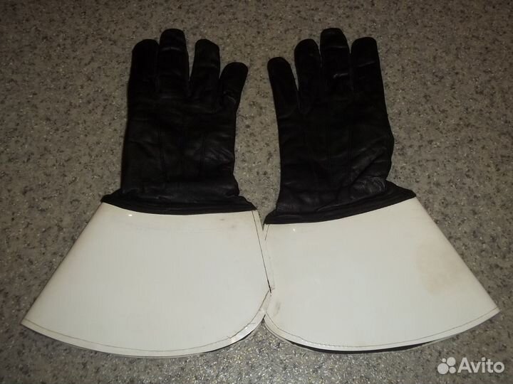 Перчатки гаи