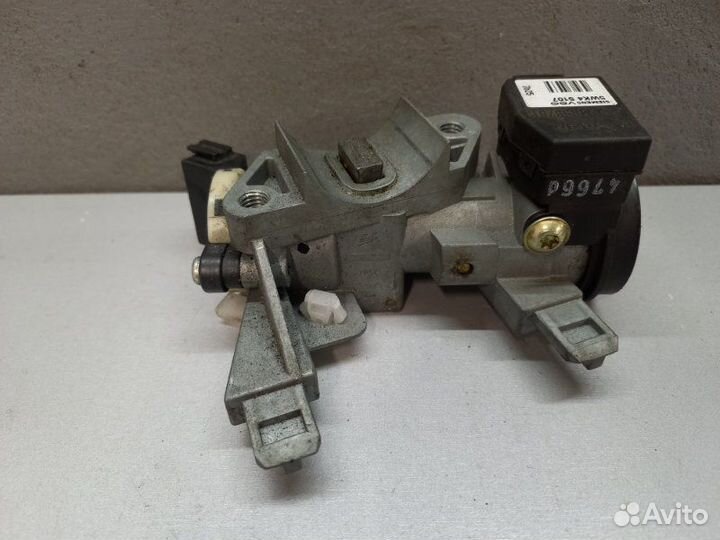 Замок зажигания Mitsubishi Colt 2008