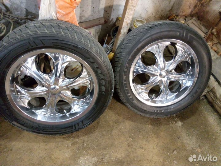 Продам комплект колес r20