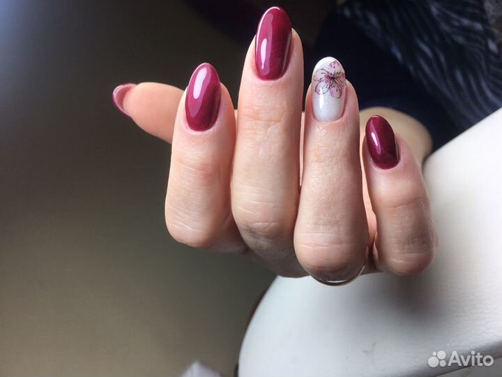 Маникюр/педикюр