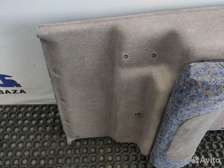 Обшивка правой стенки Renault Magnum