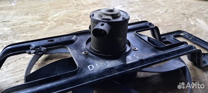 Вентилятор охлаждения двигателя Renault Symbol