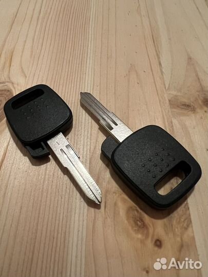 Ключ зажигания Nissan
