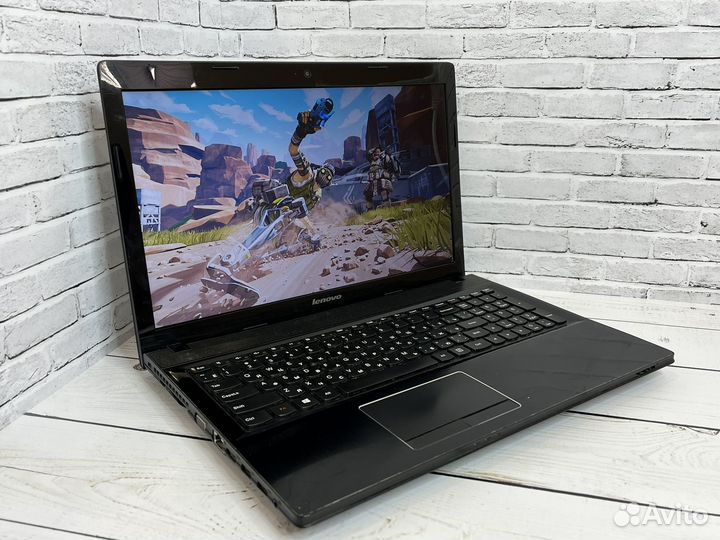 Игровой ноутбук Lenovo i5/8gb/SSD/2гб видео