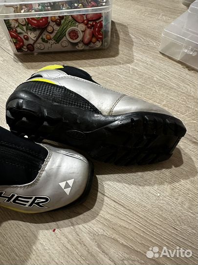 Лыжные ботинки 33р