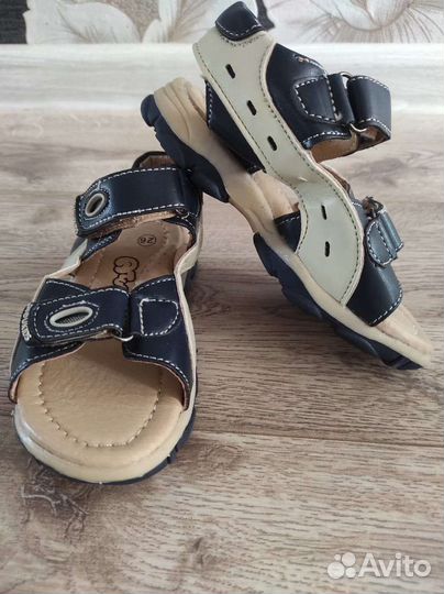 Сандали новые
