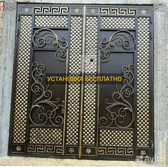 Ворота в Каспийске в совершенном дизайне