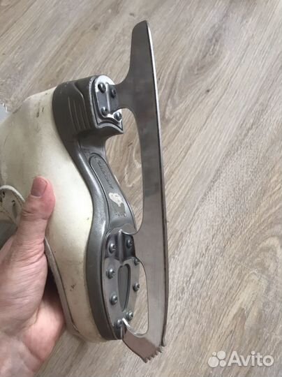 Фигурные коньки risport 240