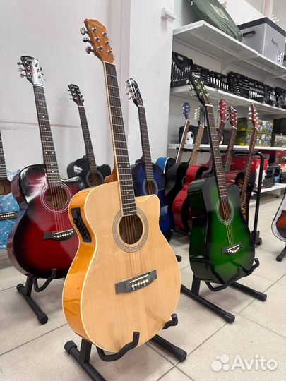 Электроакустическая Гитара