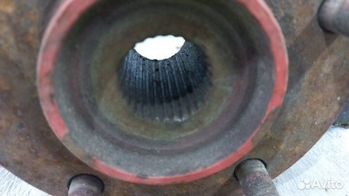 Кулак поворотный передний левый Mitsubishi Lancer