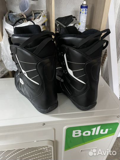 Сноубордические ботинки 43