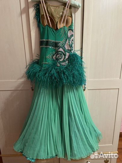 Танцевальное платье стандарт