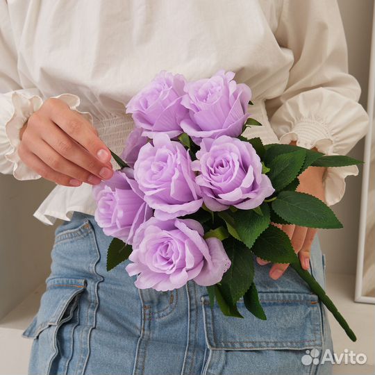 Искусственный букет цветов из 7 голов розы