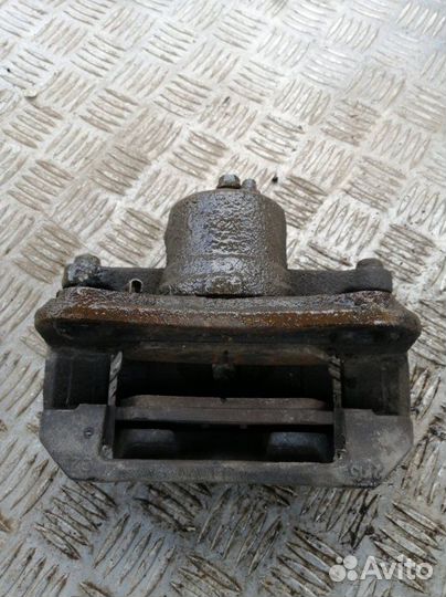 Суппорт передний левый Hyundai I30 GD 1.6 G4FG