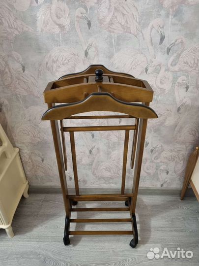 Вешалка напольная деревянная