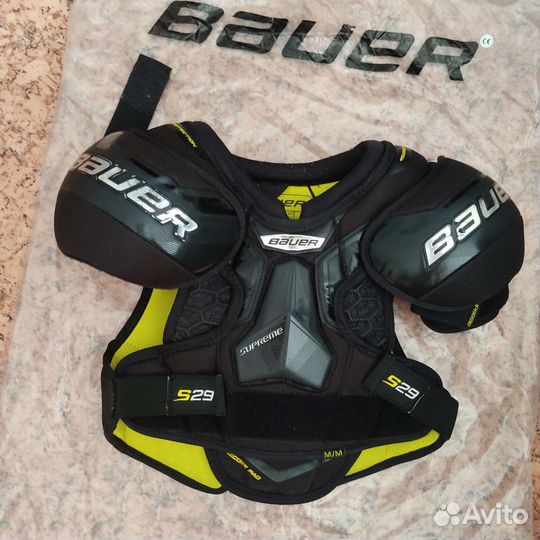 Нагрудник хоккейный bauer