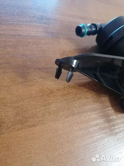 Форсунки омывателя фар L-R Nissan Tiida