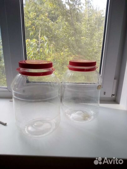 Банки с крыжкой