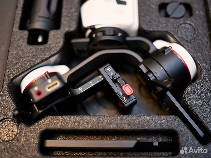 Стабилизатор Zhiyun Crane M3