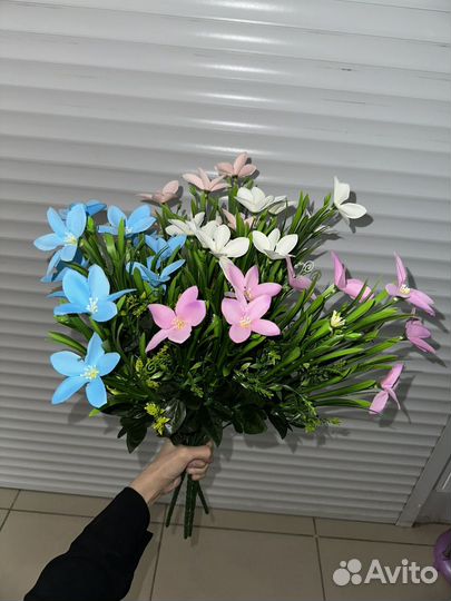 Искуственные цветы, декор