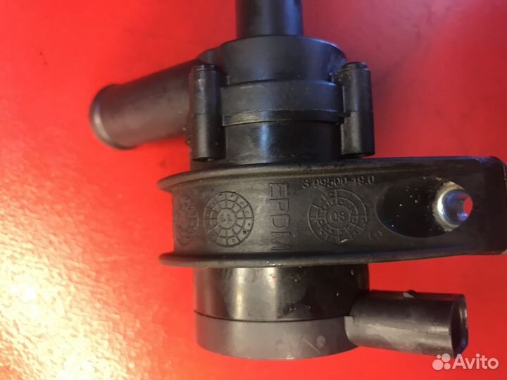 Водяная помпа Volkswagen Tiguan CAV 1.4