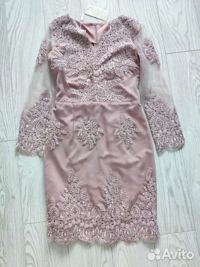 Платье праздничное 40-42