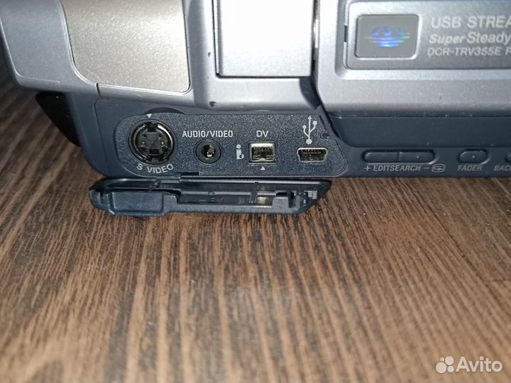 Видеокамера Sony DCR-TRV355E Digital8