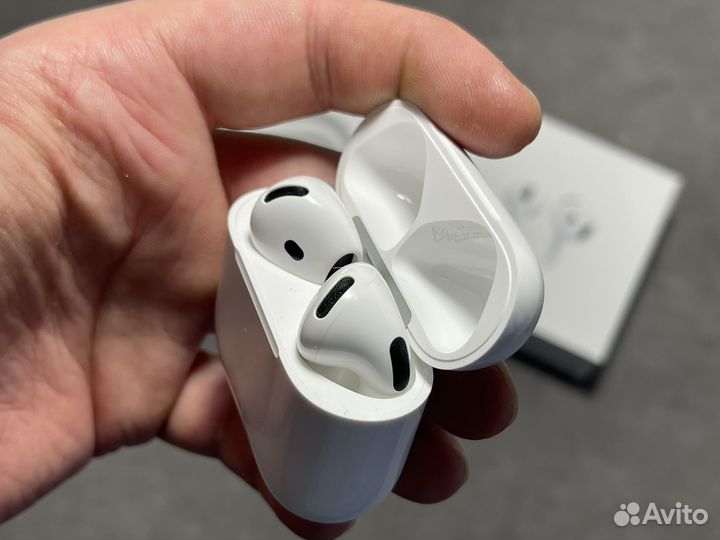 Наушники Apple AirPods 4 без шумоподавления