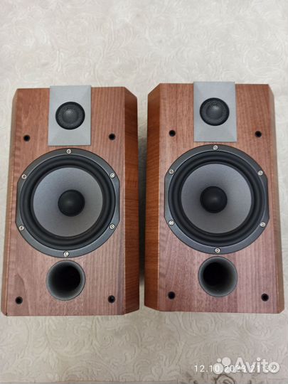 Акустические колонки Focal Chorus 705V