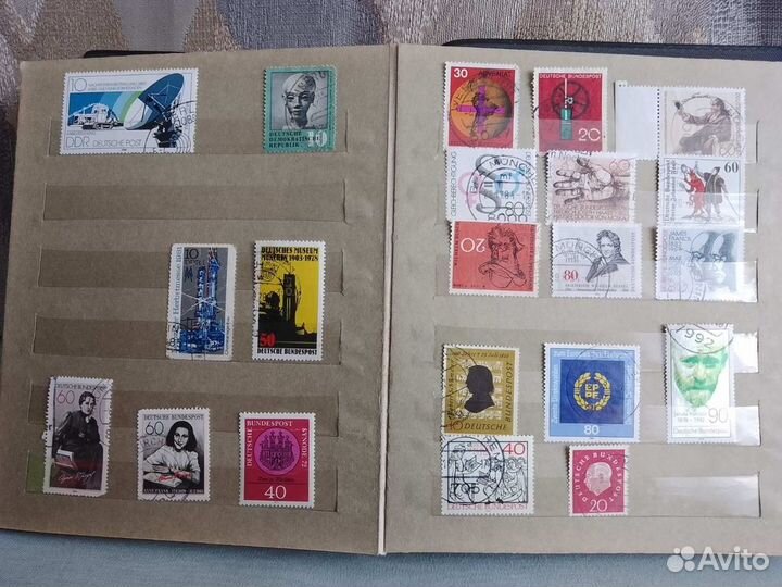 Альбом с зарубежными марками времен СССР