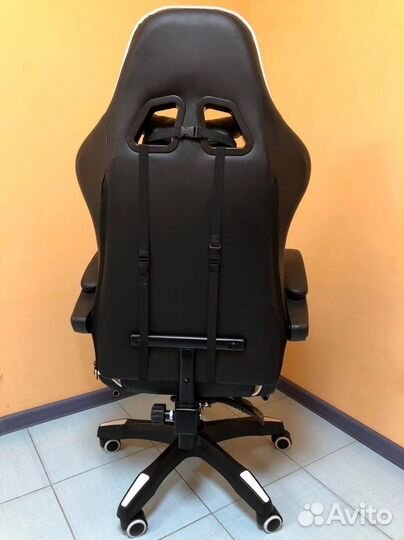 Компьютерное офисное кресло с массажем (новые)