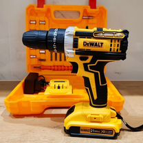 Шуруповерт dewalt ударный 21 в с битами