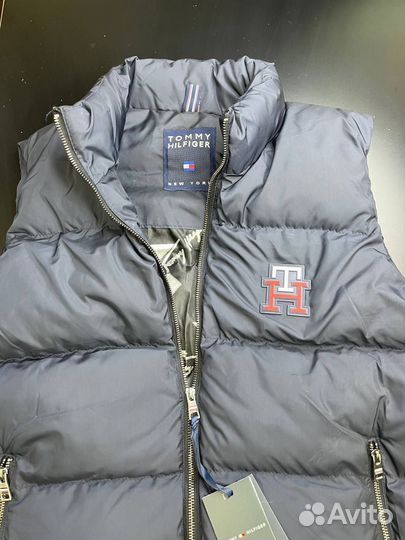 Жилетка бренда Tommy Hilfiger
