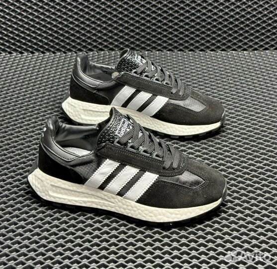 Кроссовки adidas retropy