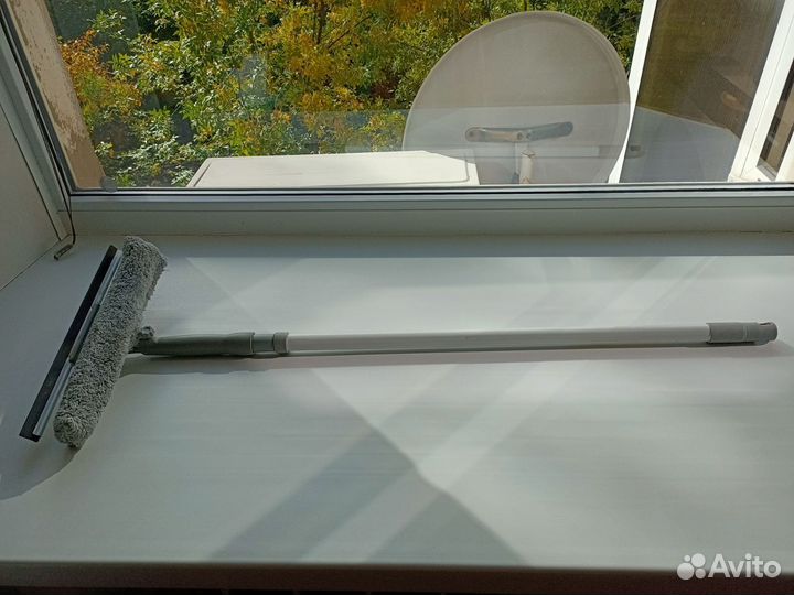 Щетка для мытья стекол, окон