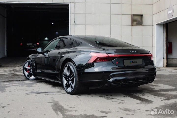 Audi RS e-tron GT AT, 2021, 200 км